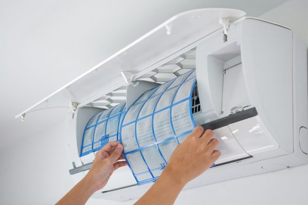how-to-clean-air-con-filters